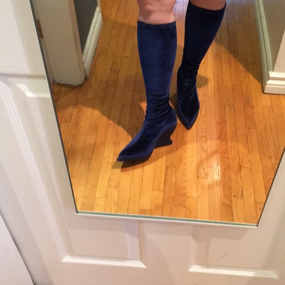 John Fluevog Ishshoes Chatterbox Blue Velvet - Picture 13 of 13